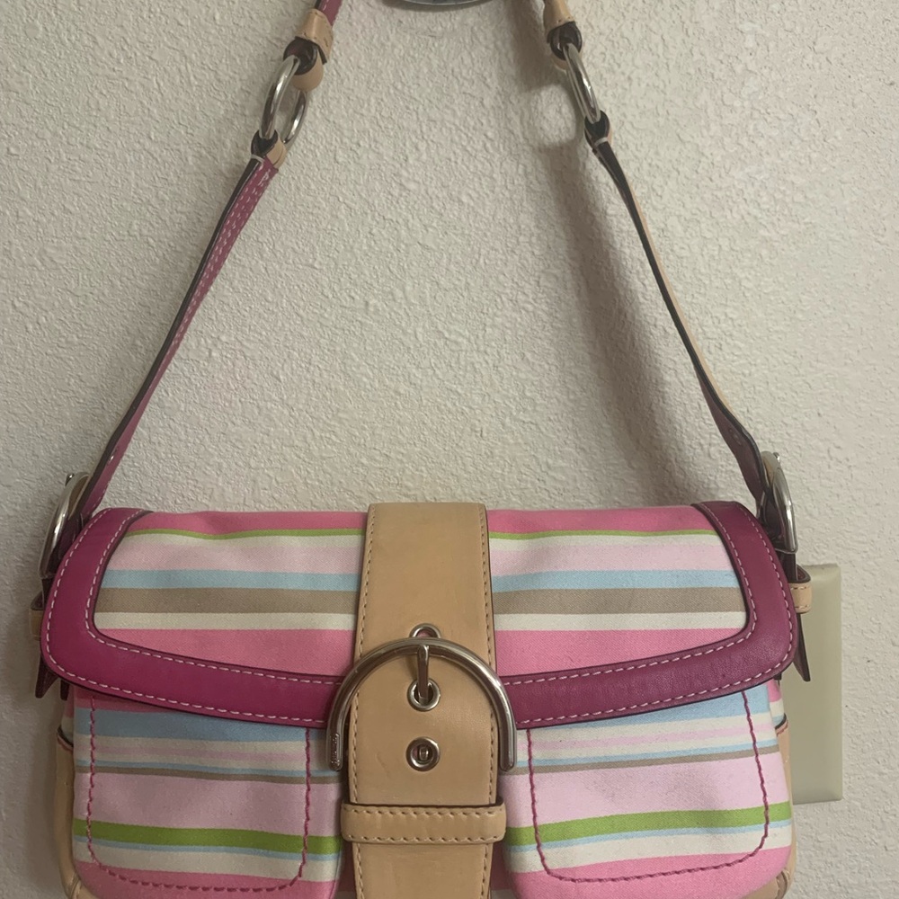 Vintage Coach soho flap purse